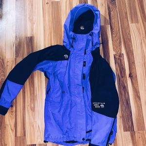 Mountain Hardware ski jacket with hood